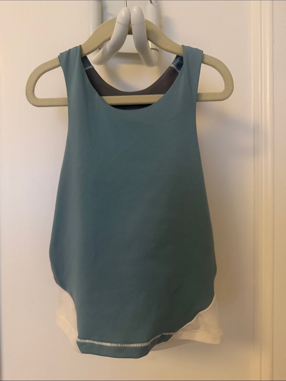 Janji Tri Color Horizon Long Bra Tank Top Dusty Bour Grey front / Grey and White